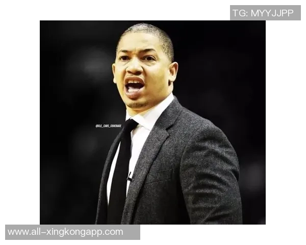 卢指导谈莱昂纳德恢复情况称好转明显但时间仍不确定